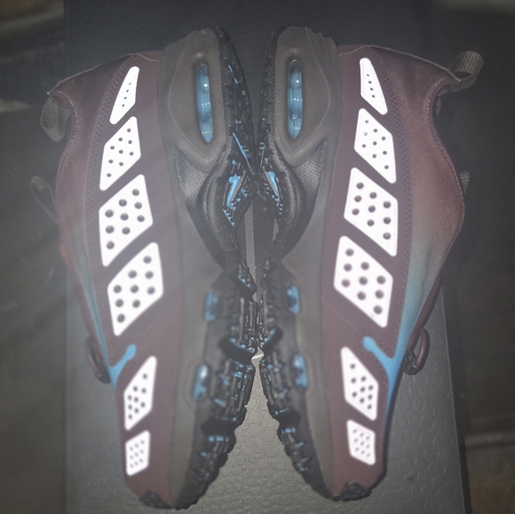 Nike Air Max Sunder Burgundy Crush Baltic Blue Women's New - Picture 8 of 13